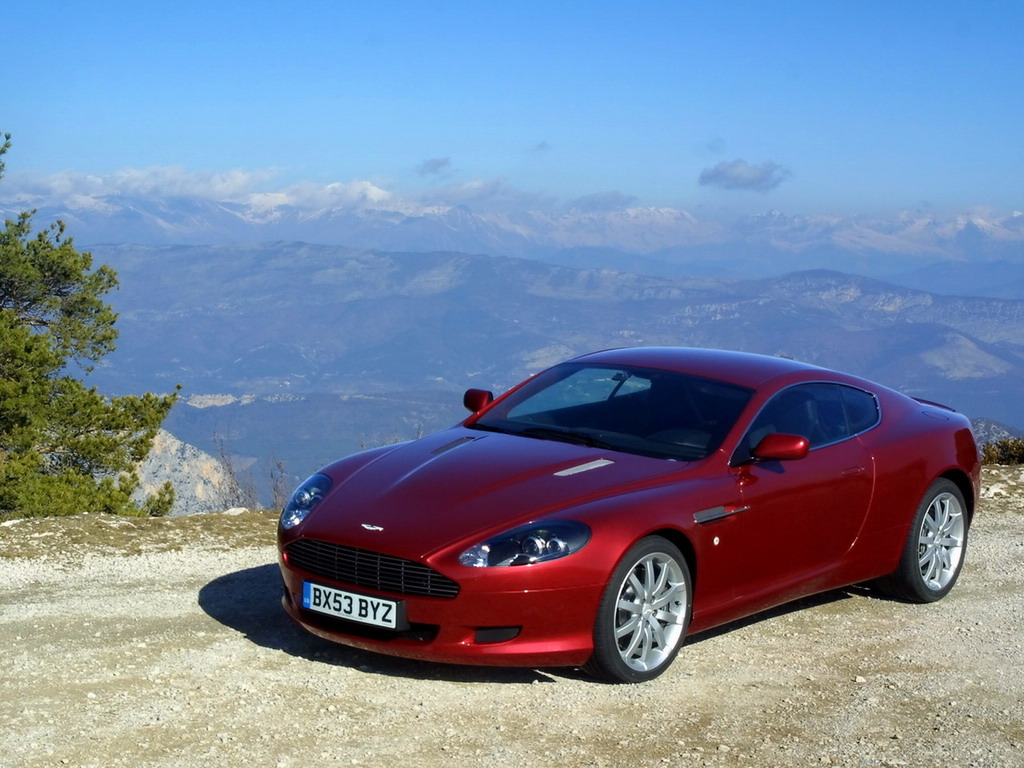 2004_aston_martin_db9_4.jpg